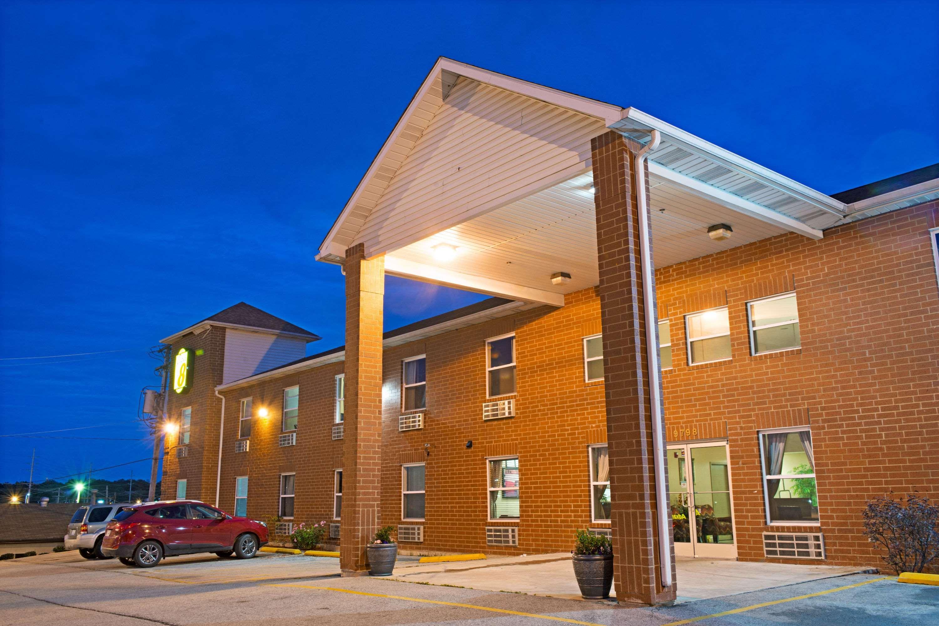 Hotel Super 8 By Wyndham St. Louis Airport Woodson Terrace Exterior foto